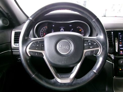 Used 2019 Jeep Grand Cherokee Limited image 9