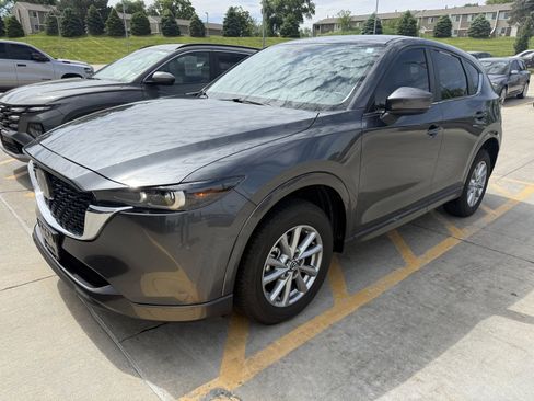 Used 2023 MAZDA CX-5 AWD 2.5 S w/ Select Package image 1