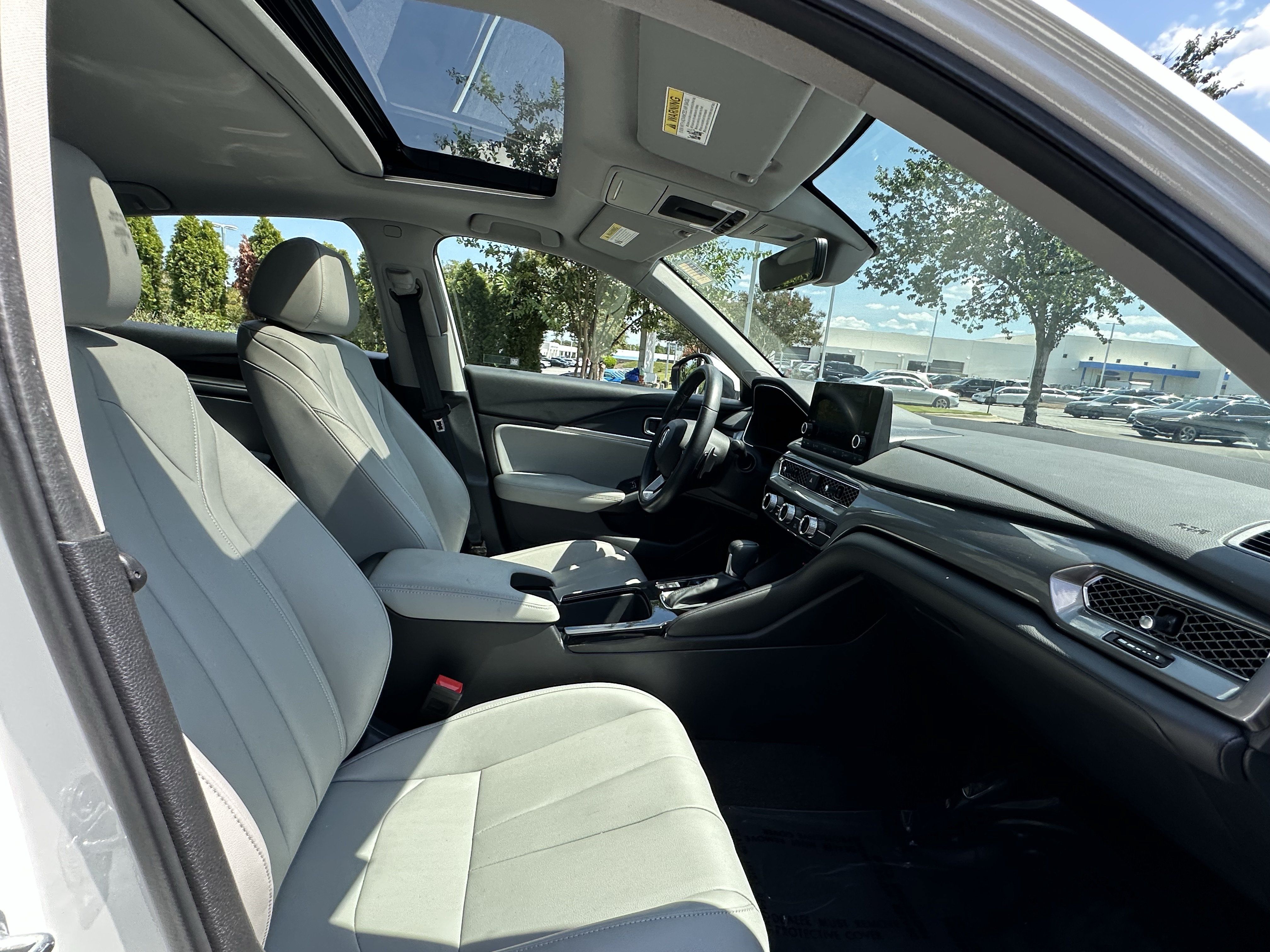 Used 2024 Acura Integra FWD image 39