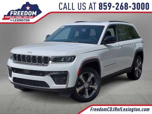 New 2026 Jeep Grand Cherokee Limited AWD/4WD image 1