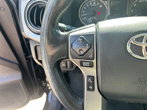 Used 2019 Toyota Tacoma SR5 RWD image 21