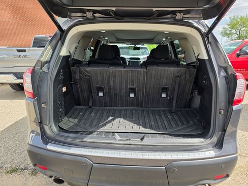 Used 2022 Subaru Ascent Limited w/ Technology Package image 8