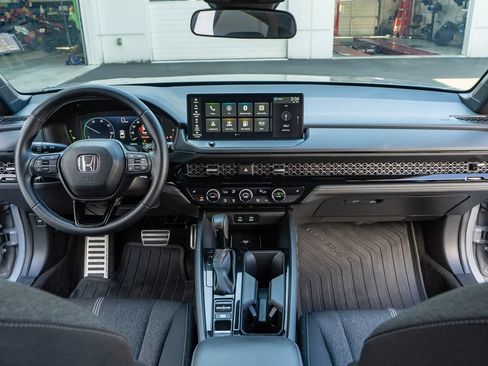 Certified 2025 Honda Accord Sport image 21