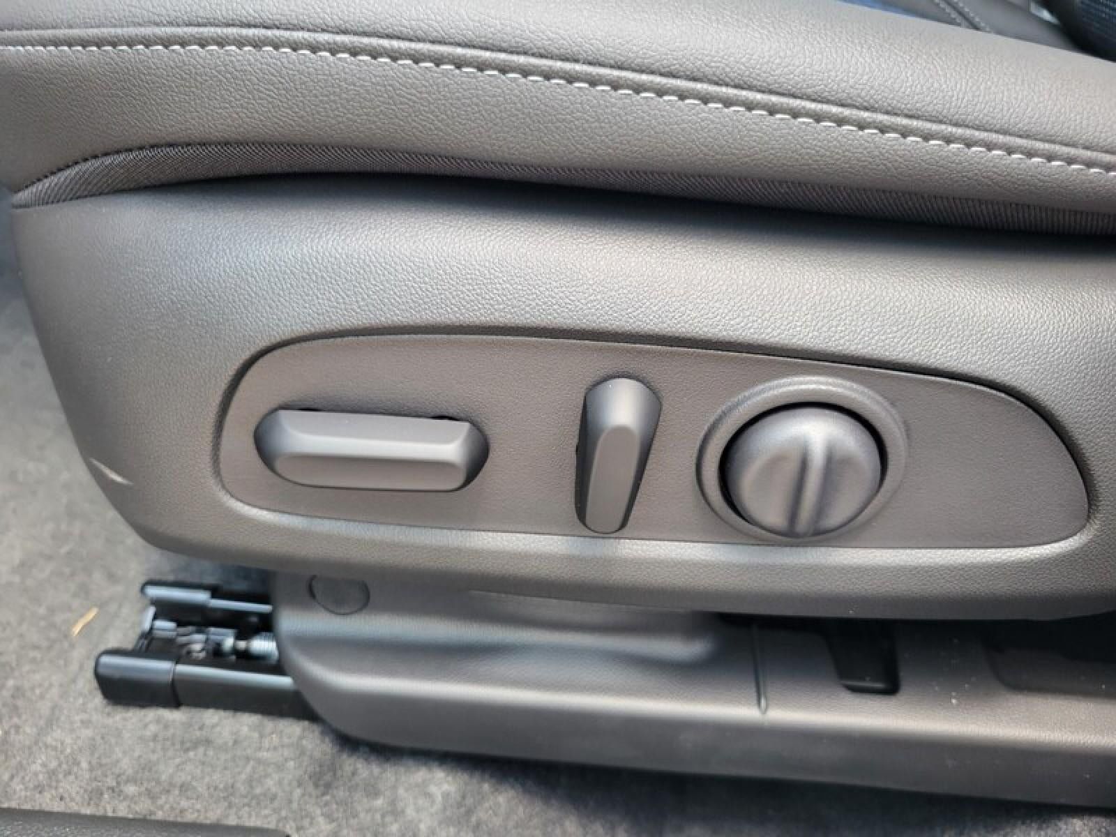 New 2026 Buick Envista Sport Touring w/ Convenience I Package FWD image 11
