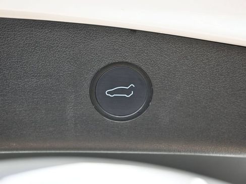 Used 2021 Tesla Model 3 Standard Range Plus RWD image 15