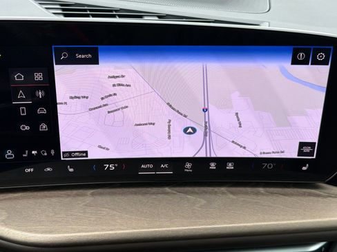 Used 2025 Audi Q5 Premium w/ Convenience Package image 21