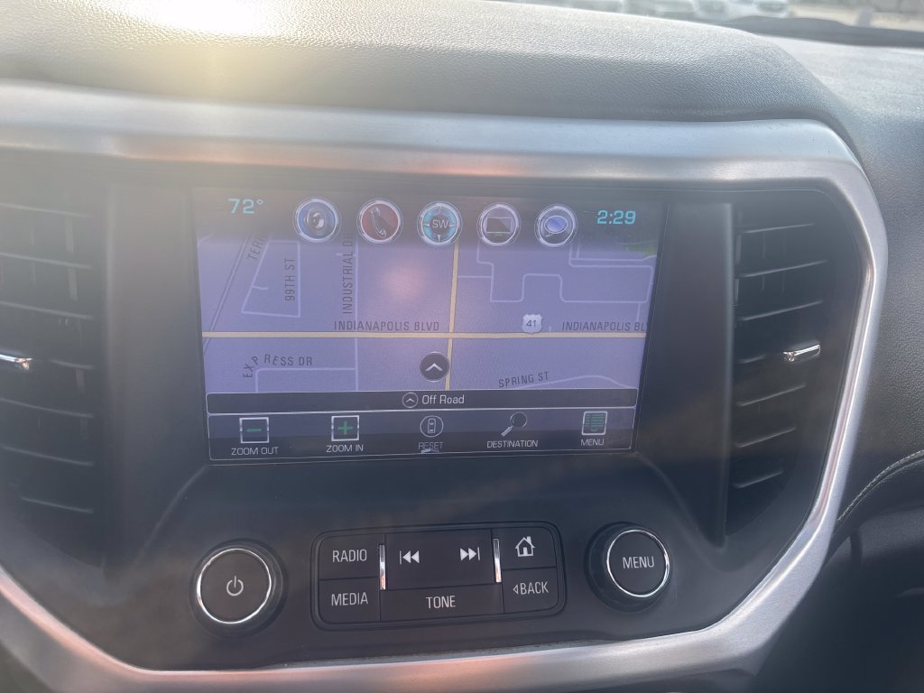 Used 2017 GMC Acadia SLT FWD image 25
