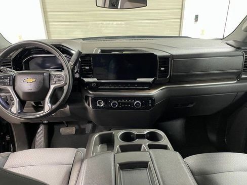 Used 2023 Chevrolet Silverado 1500 LT image 13