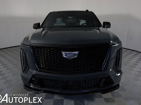 Used 2025 Cadillac Escalade V w/ LPO, ONYX Package image 2