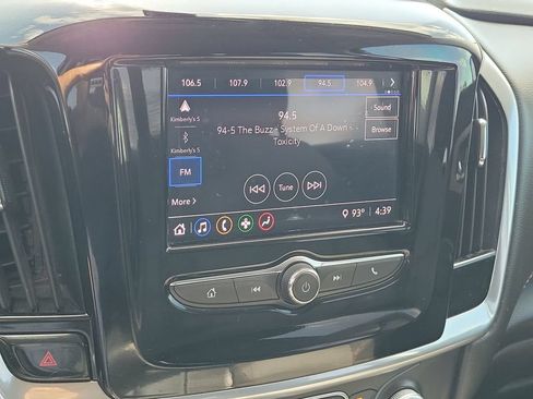 Used 2020 Chevrolet Traverse LS FWD image 11