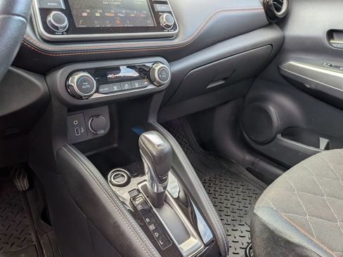 Used 2018 Nissan Kicks SR FWD image 23