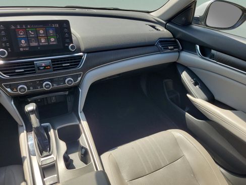 Used 2018 Honda Accord EX-L image 17