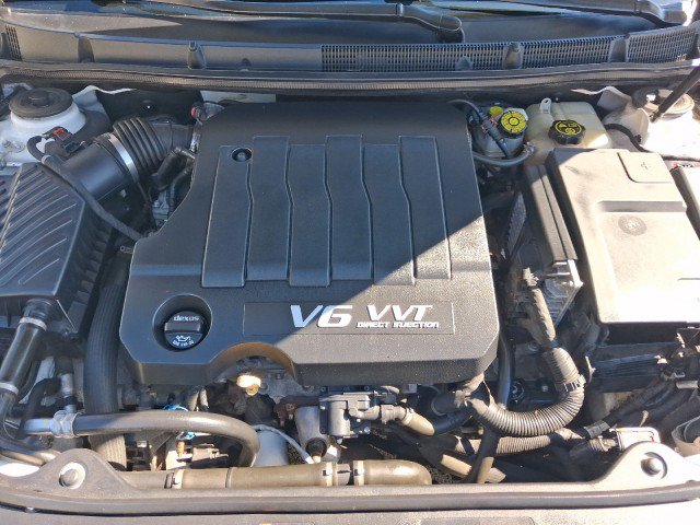 Used 2013 Buick LaCrosse Leather FWD image 28