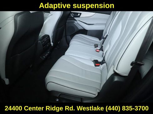 Used 2023 Acura MDX SH-AWD w/ Advance Package image 14