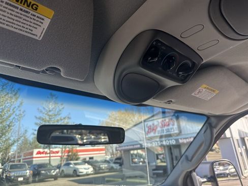 Used 2004 Ford Excursion XLT image 45