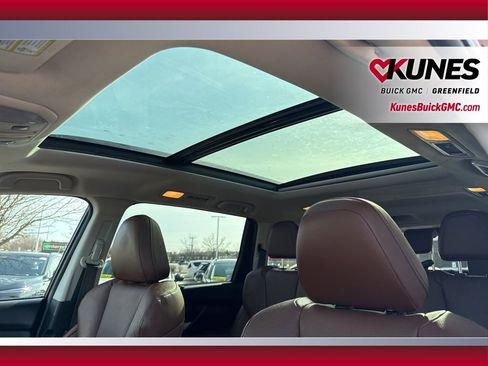 Used 2019 Subaru Ascent Touring image 18