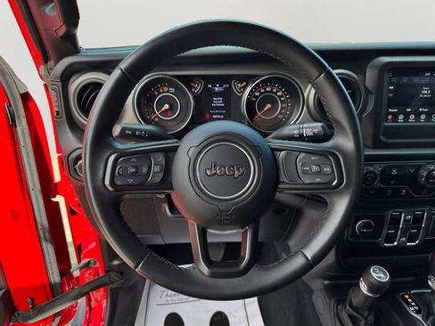 Used 2022 Jeep Wrangler Unlimited Sport image 19