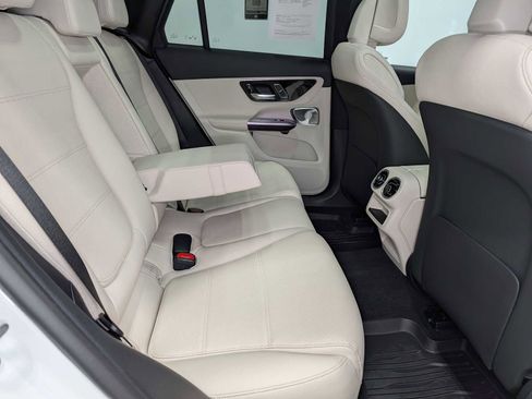 Certified 2026 Mercedes-Benz GLC 300 4MATIC image 39