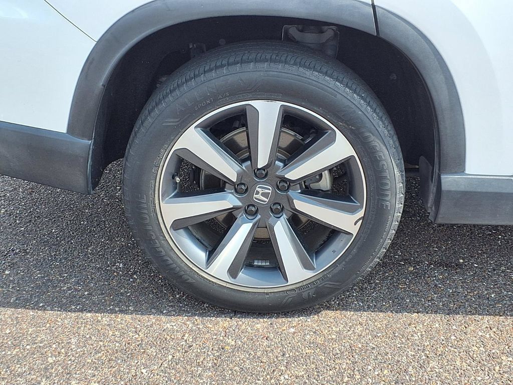 Used 2023 Honda Pilot Touring image 10