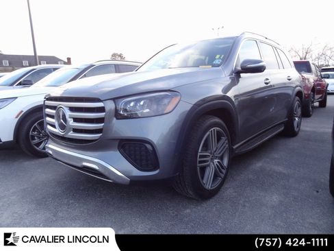 Used 2024 Mercedes-Benz GLS 450 GLS 450 image 3