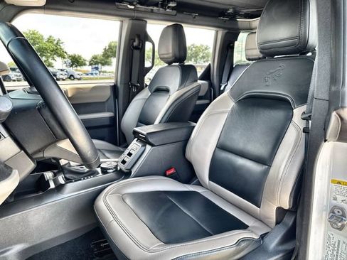 Used 2023 Ford Bronco Wildtrak AWD/4WD image 11