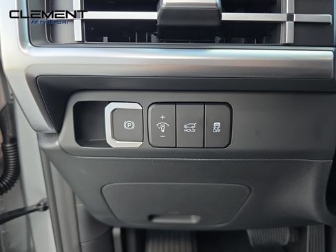 New 2026 Hyundai Santa Fe SE FWD image 12