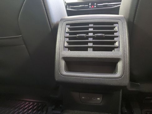 New 2025 Volkswagen GTI SE FWD image 33