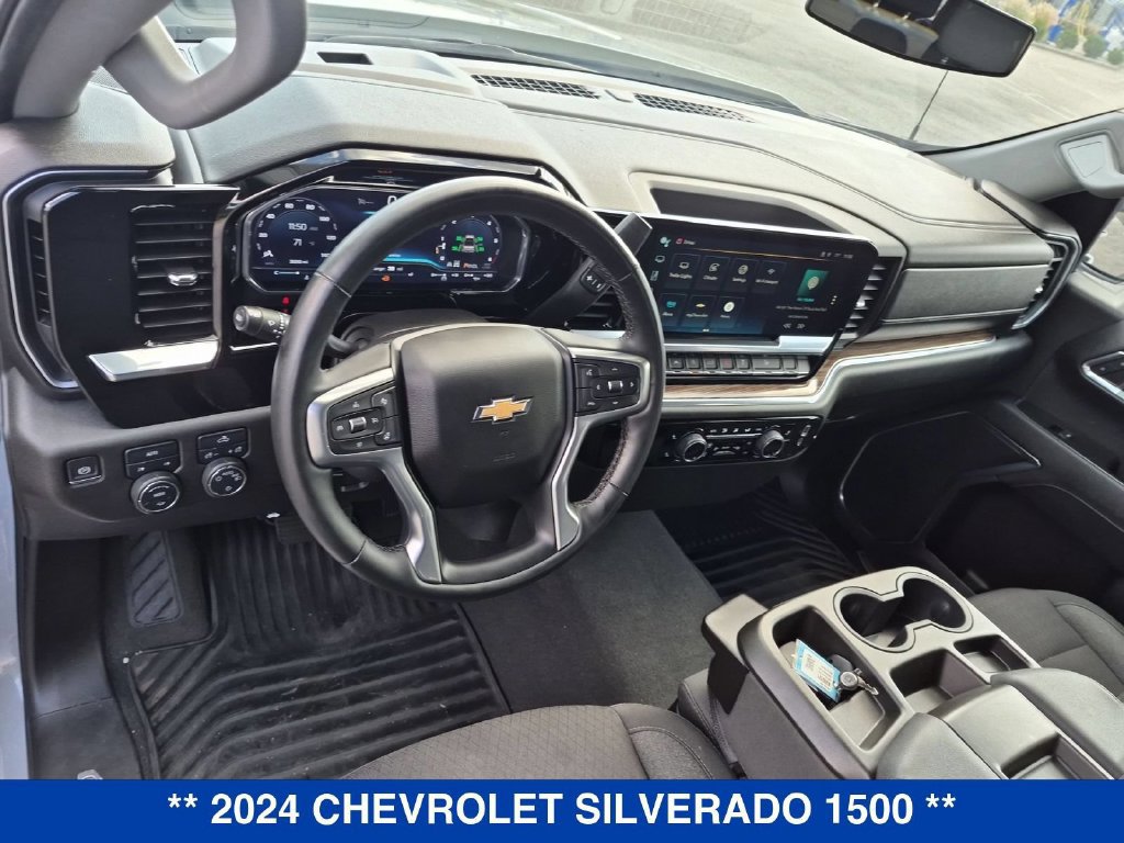 Used 2024 Chevrolet Silverado 1500 LT AWD/4WD image 17