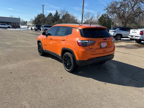 New 2026 Jeep Compass Latitude image 3