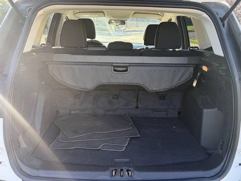 Used 2017 Ford Escape SE FWD image 14