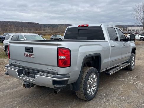 Used 2018 GMC Sierra 2500 Denali image 5