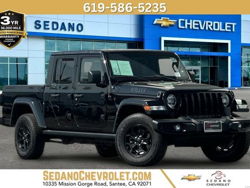 Used 2021 Jeep Gladiator Sport AWD/4WD image 1