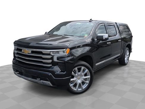 Used 2024 Chevrolet Silverado 1500 High Country w/ Technology Package AWD/4WD image 1