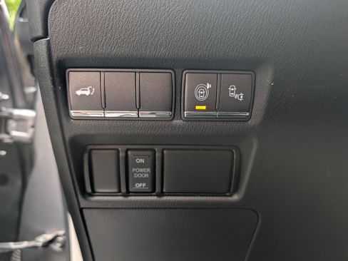 Used 2017 INFINITI QX80 4WD w/ Deluxe Technology Package image 17