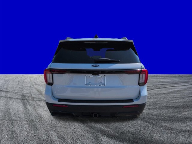 New 2026 Ford Explorer ST-Line w/ ST-Line Street Pack AWD/4WD image 5