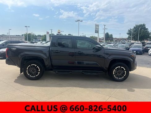 Certified 2025 Toyota Tacoma TRD Sport w/ TRD Sport Upgrade Package AWD/4WD image 5