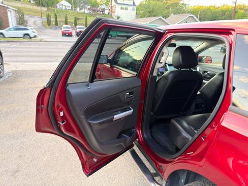 Used 2013 Ford Edge SEL AWD/4WD image 12
