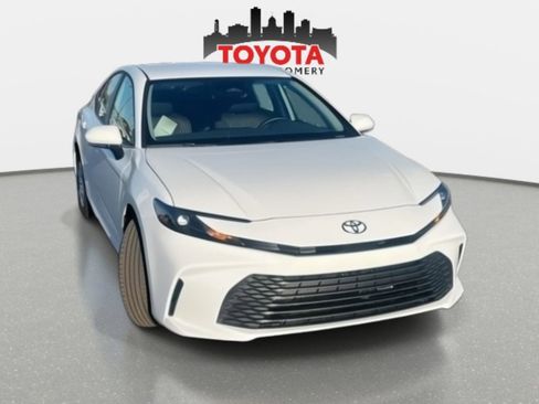 New 2026 Toyota Camry LE FWD image 1