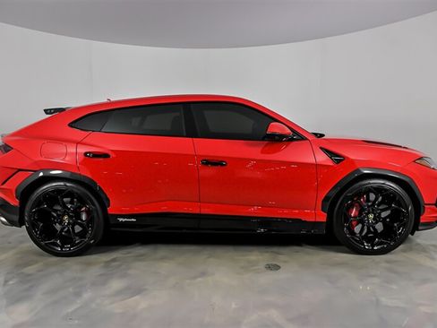 Used 2023 Lamborghini Urus Performante AWD/4WD image 10