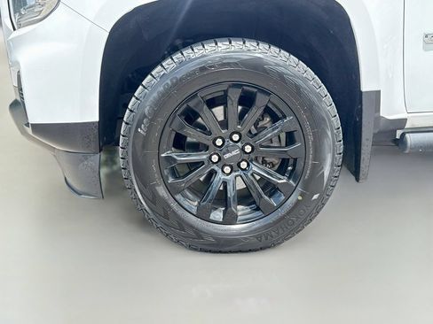 Used 2022 GMC Canyon Elevation Standard w/ Convenience Package AWD/4WD image 33