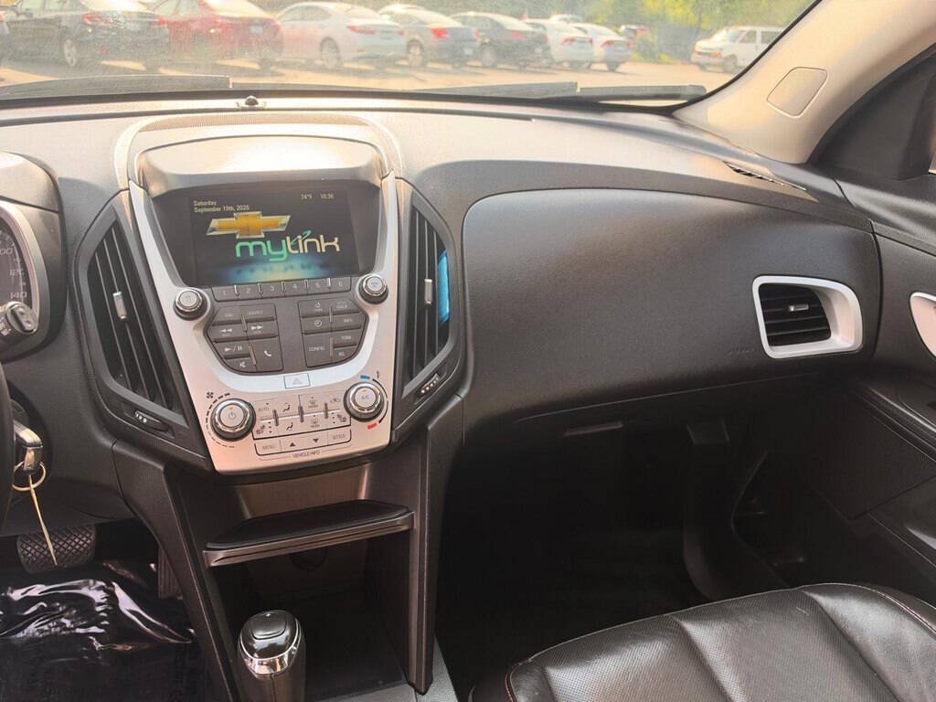 Used 2016 Chevrolet Equinox LTZ w/ Enhanced Convenience Package FWD image 15