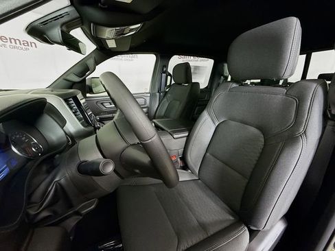 New 2026 RAM 1500 4x4 Crew Cab image 19