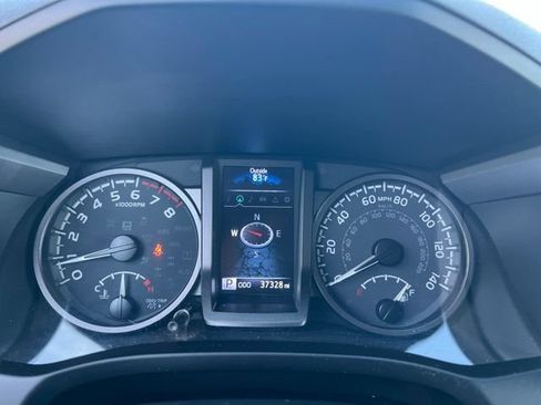 Used 2023 Toyota Tacoma TRD Sport w/ Advanced Technology Package AWD/4WD image 16