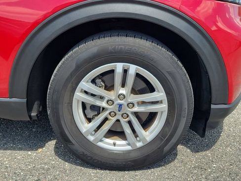 Used 2022 Ford Explorer XLT w/ Equipment Group 202A RWD image 6