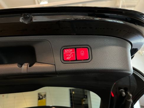 Used 2025 Mercedes-Benz GLA 250 image 23