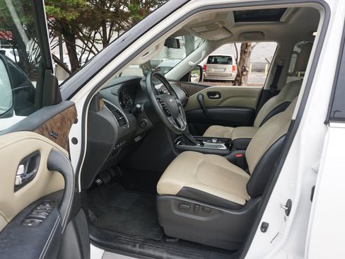 Used 2023 INFINITI QX80 Premium Select w/ Cargo Package RWD image 2