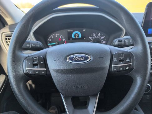 Used 2022 Ford Escape SE image 23