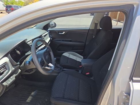 Used 2020 Kia Rio S FWD image 11