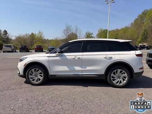 Used 2024 Lincoln Corsair AWD w/ Towing Package image 4