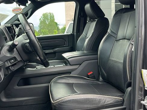 Used 2022 RAM 3500 Limited AWD/4WD image 10